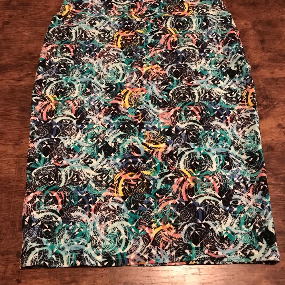 Lularoe Cassie skirt